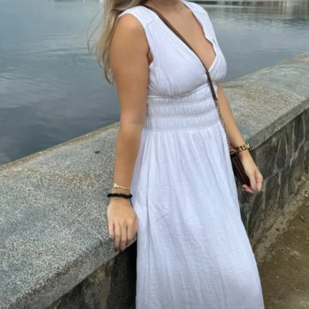 Abercrombie & Fitch White Sleeveless V-Neck Maxi Sundress